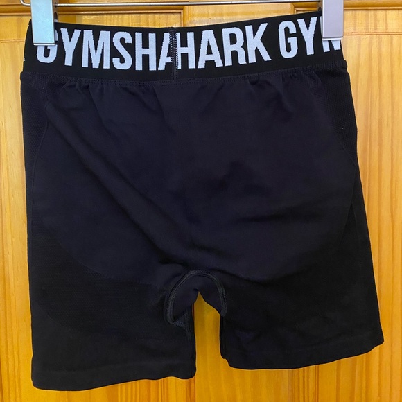 Gymshark shorts - Picture 3 of 4
